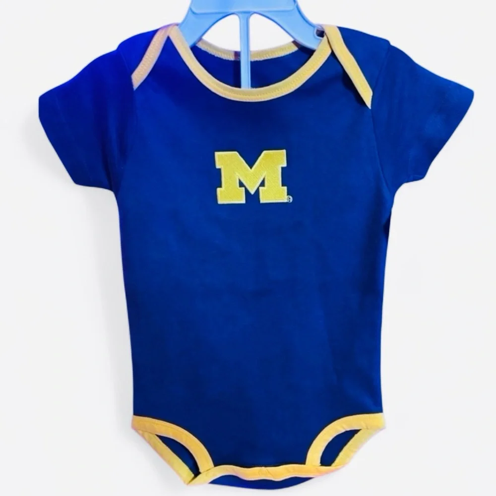 University of Michigan (UofM) Maze & Blue Infant Onesie. Authentic. Unisex. NWT